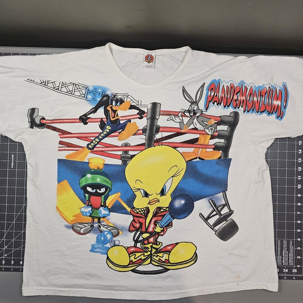 Vintage Tweety Bird Wrestling Tshirt XXXL Looney Tunes Bugs Daffy Marvin 90s AOP